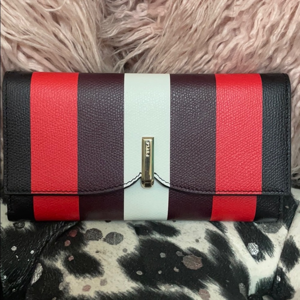 Like New!!! Authentic Furla Gold Snap Wallet